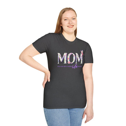Floral Butterfly MOM T-Shirt - Perfect Gift for Mother's Day